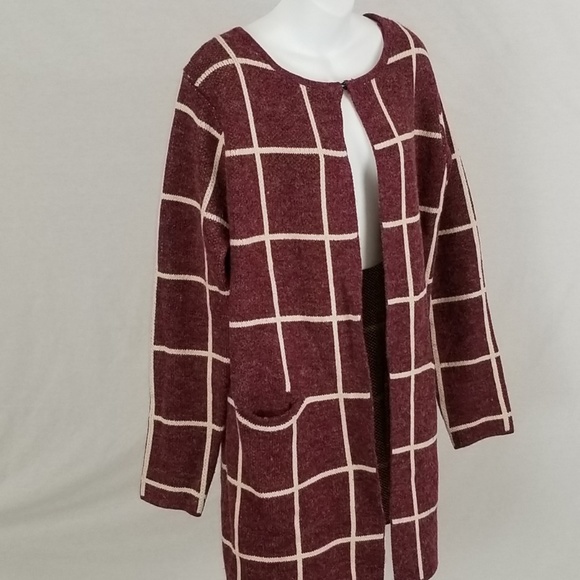 ii Sisters burgandy window pane check duster - Picture 2 of 5